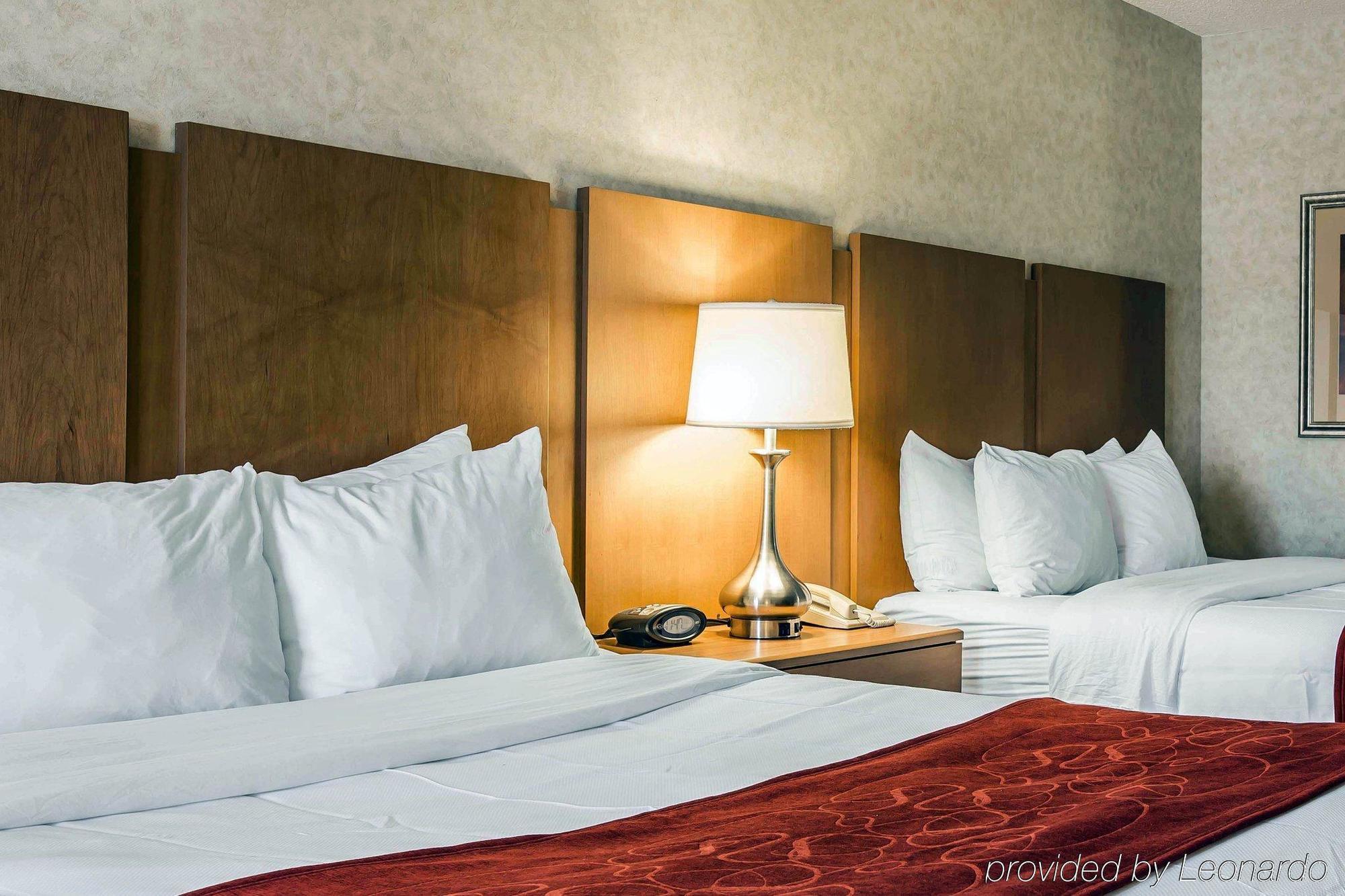 Comfort Hanes Mall Hotel 3*