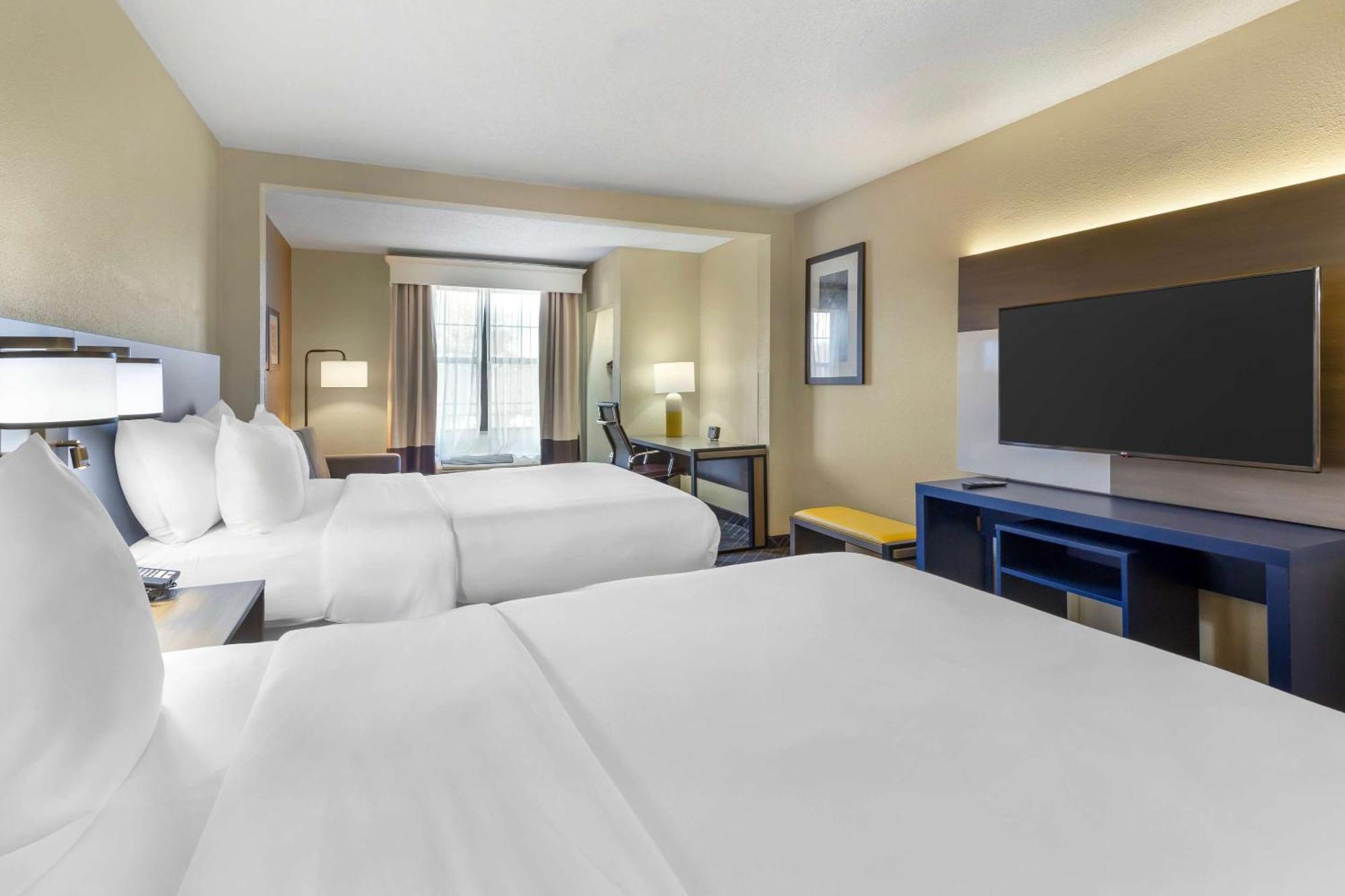 Comfort Hanes Mall Hotel Winston-Salem