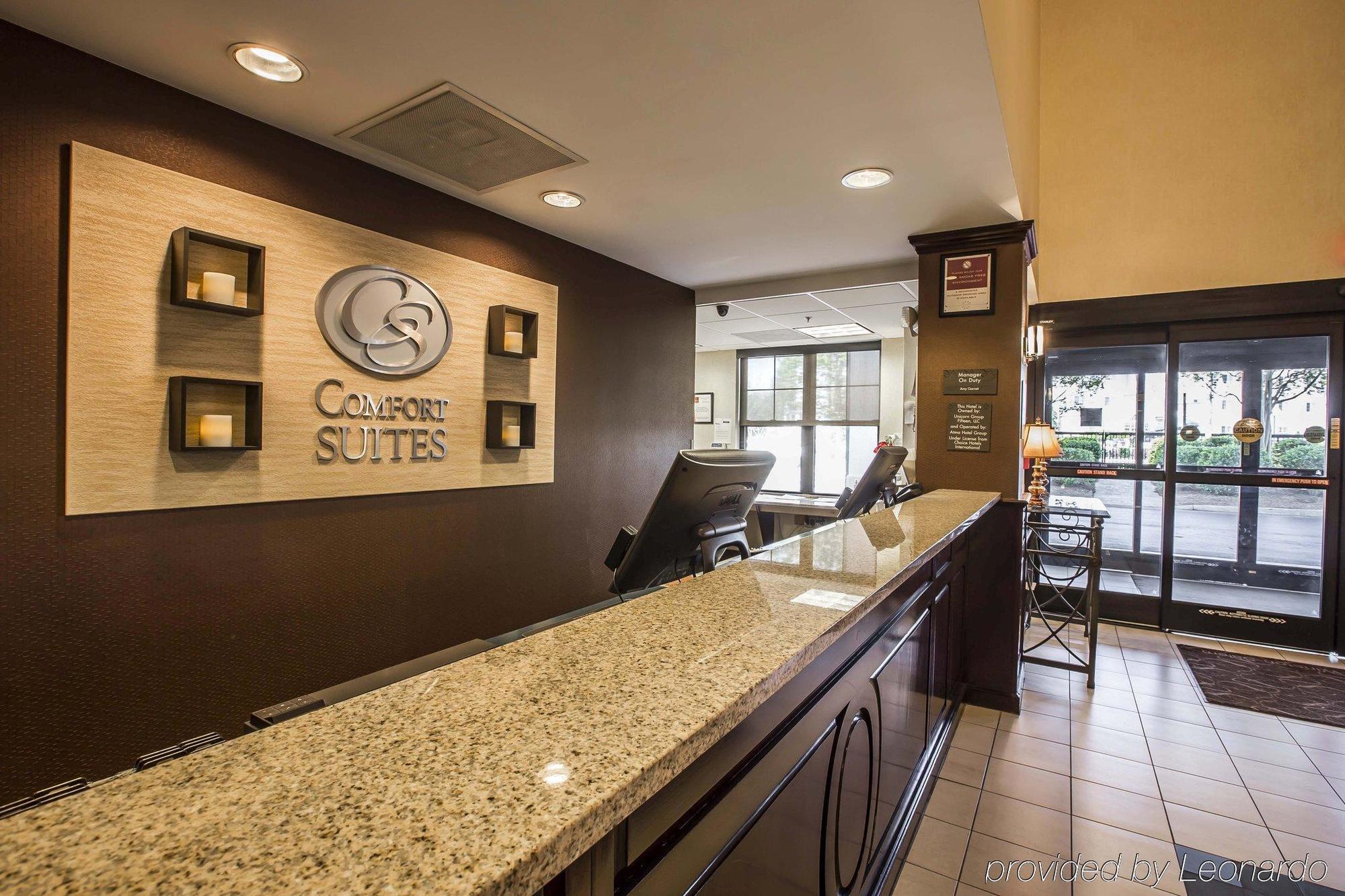 Comfort Hanes Mall Hotel
