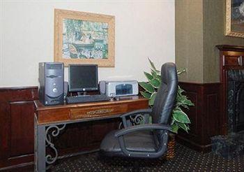 Comfort Hanes Mall Hotel 3*