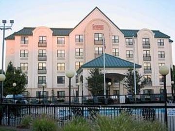 Comfort Hanes Mall Hotel 3*