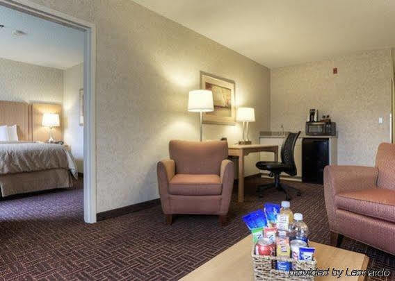 Comfort Hanes Mall Hotel