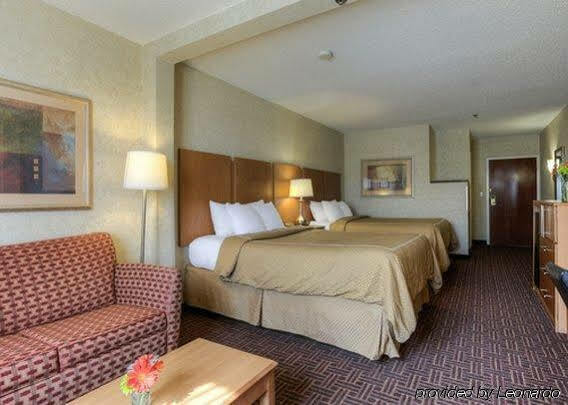 Comfort Hanes Mall Hotel Winston-Salem
